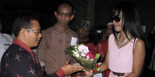Peduli Pemerintah, Vicka Sagita Ayu Demo di Hari Kartini