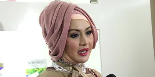 Pemeriksaan Usai, Edies Adelia Kembali Berkarir