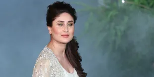 Pemotretan di Dubai, Kareena Kapoor Bergaya di Atas Yacht Mewah