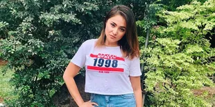 Pemotretan Marshanda dalam Balutan Gaun Tanpa Kenakan Bra, Bikin Netizen Salah Fokus