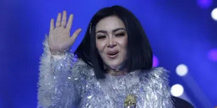 Pengakuan Ganjil Laurens Terkait Pertemuan Pertama dengan Syahrini, Berbeda dari Pernyataan Anak Kandung