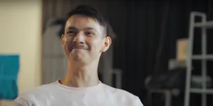 Pengalaman Lucu Saat Marcell Darwin Pertama Kali Ikut Salat Berjamaah di Masjid