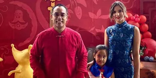 Pengawal Mikhayla Bakrie Kala Belajar Bersepeda, Nggak Cukup Satu Orang