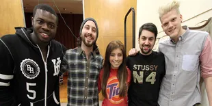 Pentatonix Acapella, Si Jago Cover Lagu Hits! Sudah Kenal?