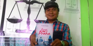 Penulis Minta Glenn Akui Terinspirasi Buku 'Surat Dari Praha'
