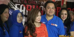 Perang Panas Farhat Abbas Dengan Pengacara Nia Daniati