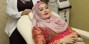 Perawatan Habis Jutaan, Edies Adelia: Emang Ada Masalah?