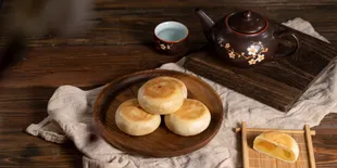 Percaya Nggak Kalau Kue Bulan Sebenarnya Nenek Moyang Pia?