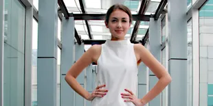 Pergantian Tahun Baru, Rianti Cartwright Enggan Ambil Pekerjaan