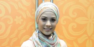 Pergi Haji, Rachel Maryam Urung Berdoa Jadi Anggota DPR Lagi