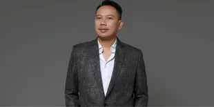 Perjalanan Hidup Vicky Prasetyo Dari Masa Sulit ke Sorotan Publik
