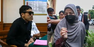 Permohonan Talak Dikabulkan, Desta dan Natasha Rizky Resmi Bercerai