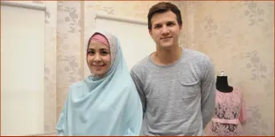 Pernikahan Dengan Stuart, Mimpi Risty Tagor Yang Jadi Kenyataan