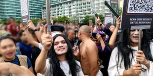 Personel Agak Laen Bikin Heboh CFD Pakai Kostum Hantu, Galang Dana Untuk Korban Banjir Sumatera