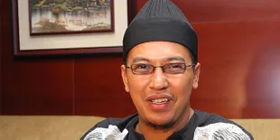 Pertama Kali Jadi Imam, Uje Ditinggal Kabur Makmum