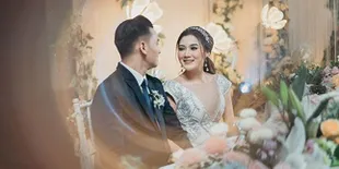 Perut Terlihat Berbeda, Nella Kharisma Lagi Hamil Anak Dory Harsa?