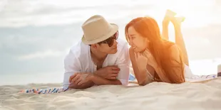 Petik Inspirasi dari Kisah Cinta Selebriti, Bisa Jadi Relationship Goals bersama Si Dia, Lho!