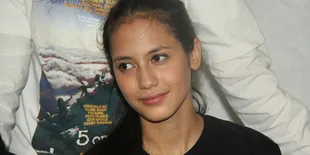 Pevita Pearce: Judulnya '5 CM' Tapi Antrenya 5 KM