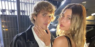 Photoshoot Bareng Vogue Italia, Justin Bieber dan Hailey Baldwin Pose Mesra di Atas Ranjang