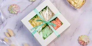 Pilah-Pilih Hampers buat Mantan Berdasarkan Status Hubunganmu Dengannya