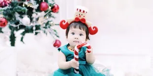 Pintarnya! Baby Gempi Bersihkan Jus Alpukat Yang Tumpah