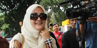 Pipik Dian Tak Mau Dipanggil Ustazah