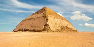 Piramida Bengkok? It's Real!