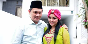 Pisah Ranjang, Farhat Abbas Bilang Regina Bukan Istrinya?