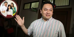 Pose Bareng Member JKT48 Jadi Hari Bahagia Farhat Abbas?