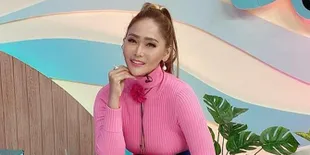 Pose Yoga Tunjukkan Bagian Pribadi, Inul Daratista Peringatkan Netizen Jangan Punya Pikiran Ngeres