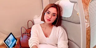Posting Foto Pakai Kebaya, Cita Citata Ungkap Jadi Juga Nikahnya?