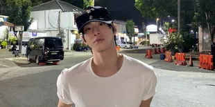 Potret Ahn Hyo Seop di Rest Area Cipularang Viral, Cogan Korea Vibes Melokal