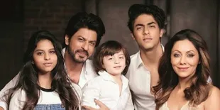 Potret Baru Aryan Khan Bareng Gauri, Wajah Segar dan Makin Tampan
