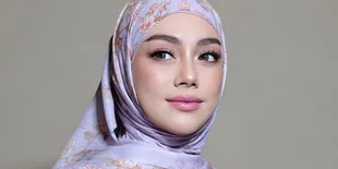 6 Potret Celine Evangelista Turun ke Jalan Jadi Tim Medis, Bantu Demonstran Luka sampai Ikut Lari-larian