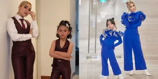 Jadi Trending! Ini 8 Potret Duet Ayu Ting Ting dan Bilqis Nyanyi Lagu 'Dynamite' BTS, Calon Diva Masa Depan - Jago Berbahasa Inggris