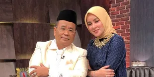 Potret Hotman Paris Pakai Peci di Bulan Ramadan, Banjir Doa dan Pujian