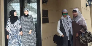 Potret Inneke Koesherawati Bersama Ibunya Yang Jarang Tersorot, Hangat dan Bahagia