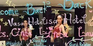 Potret Mirror Selfie Cinta Laura di Sela-Sela Promo Single Terbaru, Badannya Bikin Netizen Iri
