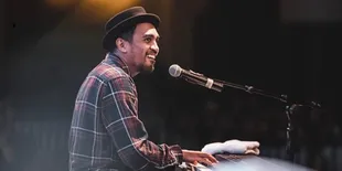 Potret Pusara Makam Glenn Fredly Yang Unik, Berbentuk Gitar dan Dituliskan Pesan Manis