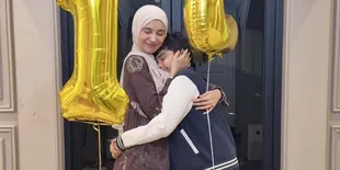 Potret Shireen Sungkar Rayakan Ultah ke-12 Adam, Peluk Hangat Sang Anak