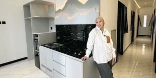Potret Tya Ariestya Pamer Dapur Kos Barunya, Desain Mewah tapi Hemat