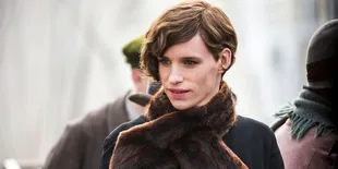 Premier 'THE DANISH GIRL' Dapatkan 10 Menit Standing Applause