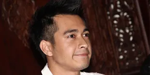 Psikolog Polda Beri Eza Gionino Buku Tentang Memaafkan
