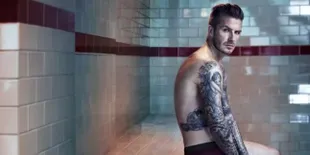 Psst, Ini Bocoran Pose Ganteng David Beckham Untuk H&M
