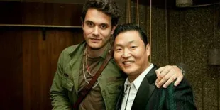 PSY Berfoto Dengan John Mayer di MTV VMA 2012