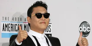 PSY Kalahkan Justin Bieber, Gangnam Style Pecahkan Rekor Youtube!