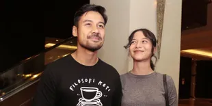 Puisi Manis Dari Putri Marino Untuk Surinala, Bayi Yang Baru Dilahirkannya