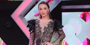 Pulang ke Kampung Halaman Suami, Zaskia Gotik Langsung Disambut Hangat Ibu Mertua