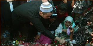 Pulang Umrah Lebih Awal, Raffi Ahmad Langsung ke Makam Olga