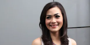 Punya Suami Promotor, Christy Jusung Bantu Jual Tiket Konser Metallica